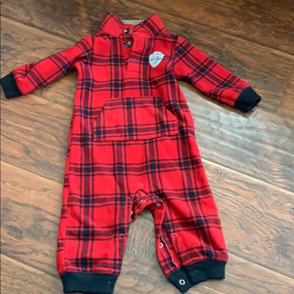Carter's Other - 9mo Carter’s fleece one piece outfit